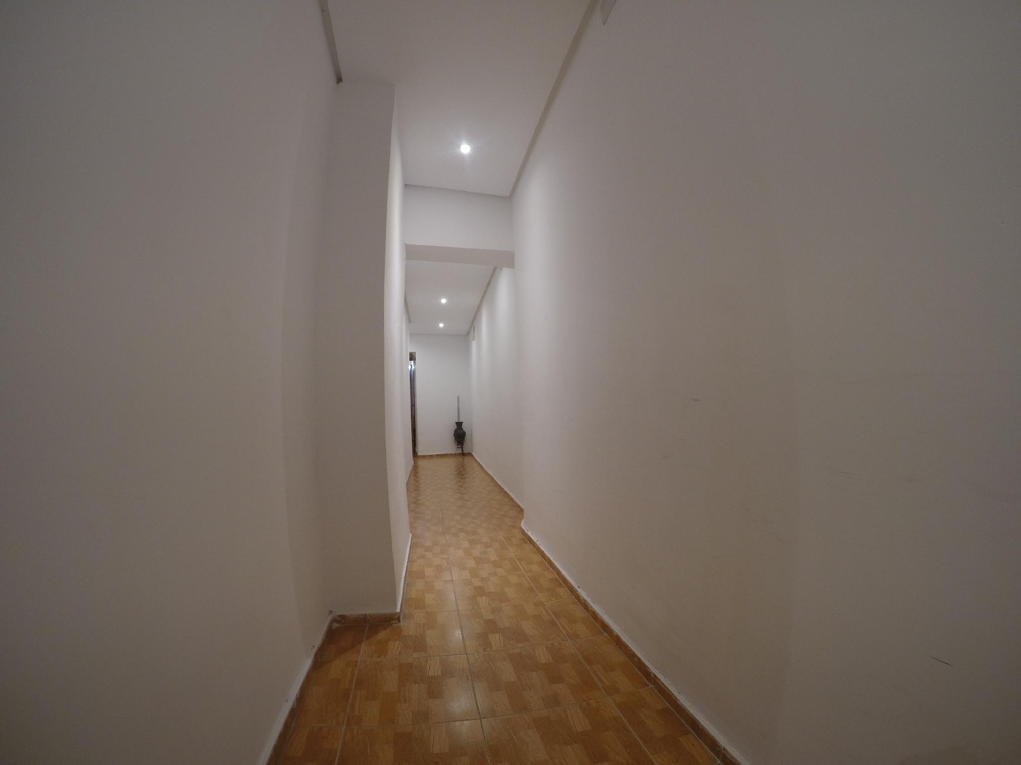 Hostal Los Perales Madrid Kültér fotó A corridor